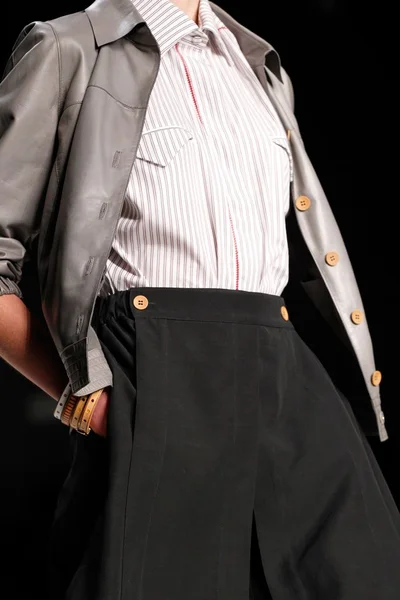Look 25